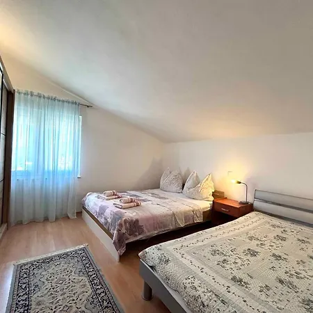 In 41214 Апартаменты Драмаль